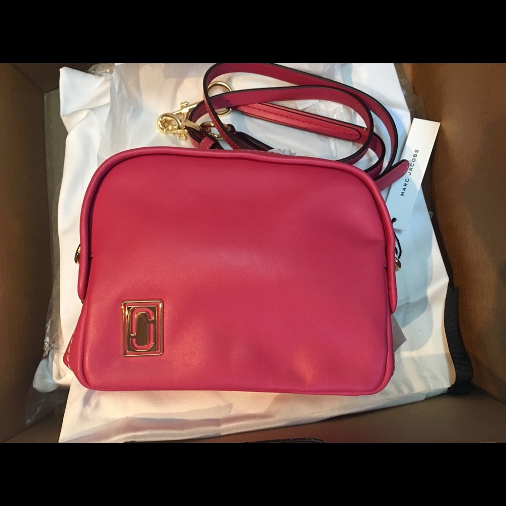 New MARC JACOBS The Mini Squeeze Leather Bag